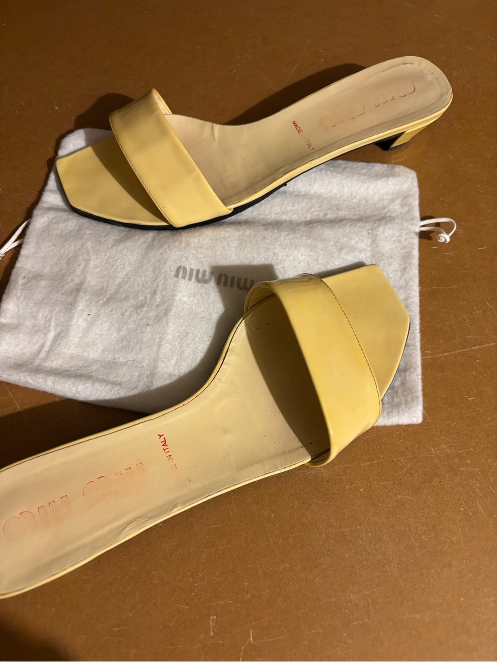 Miu Miu Pale cream patent Leather Square-Toe Slide Mules